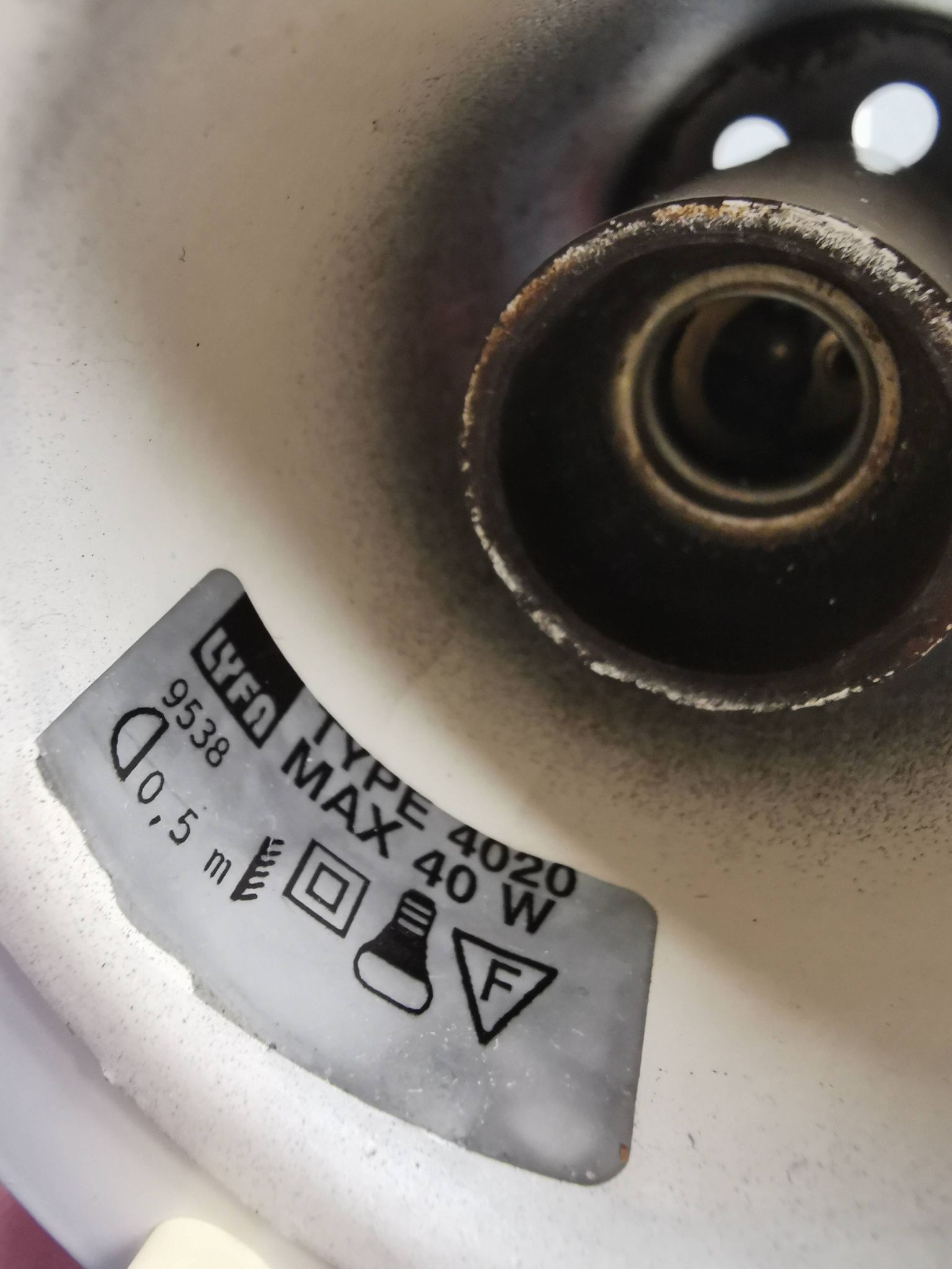Une lampe suspendue minimaliste bleue de Lyfa Danemark des années 1980.