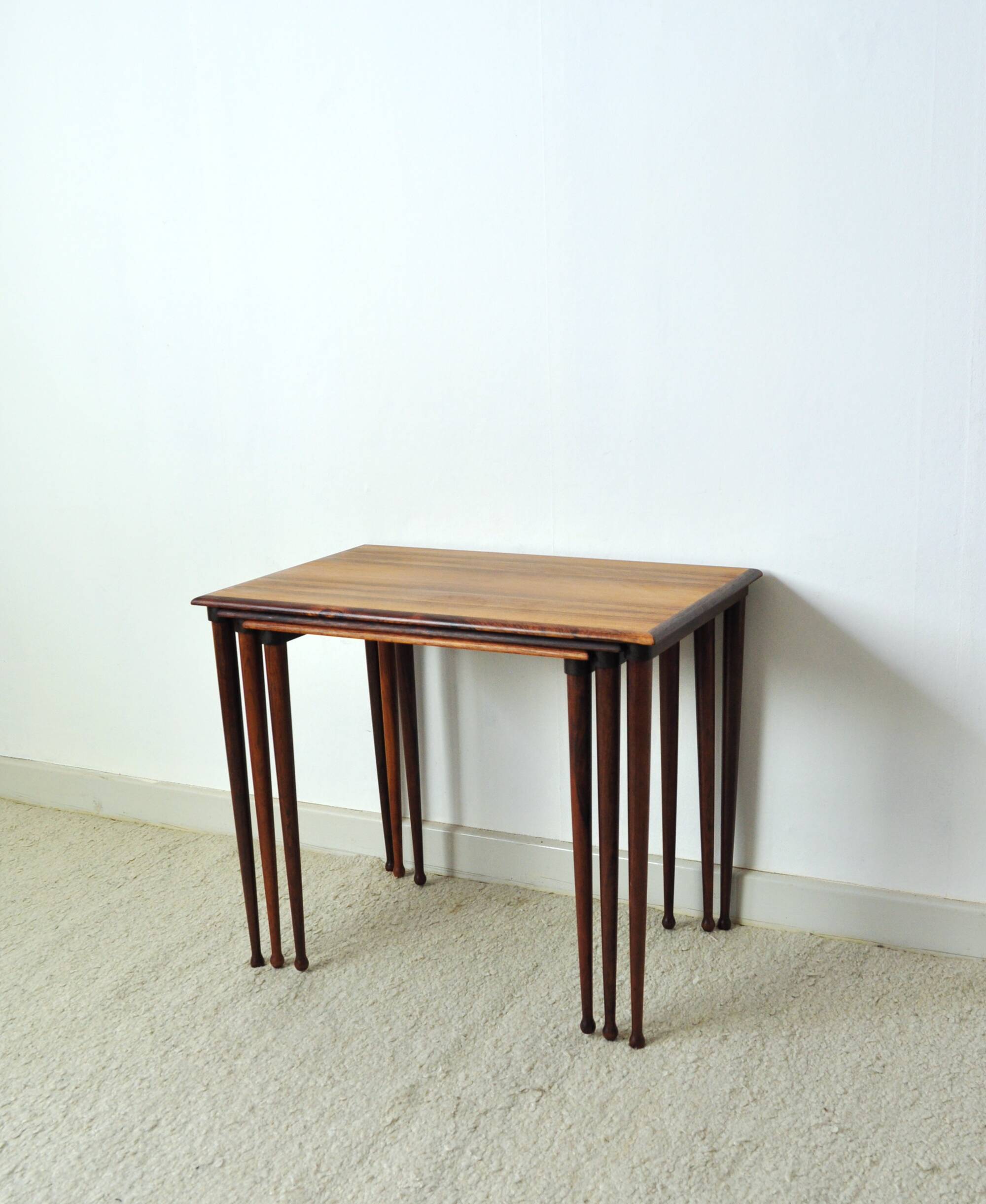 Scandinavian Modern Rosewood Nesting Tables with Drumstick Legs