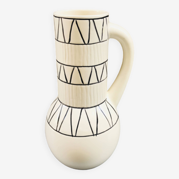 Vase with geometric pattern handles