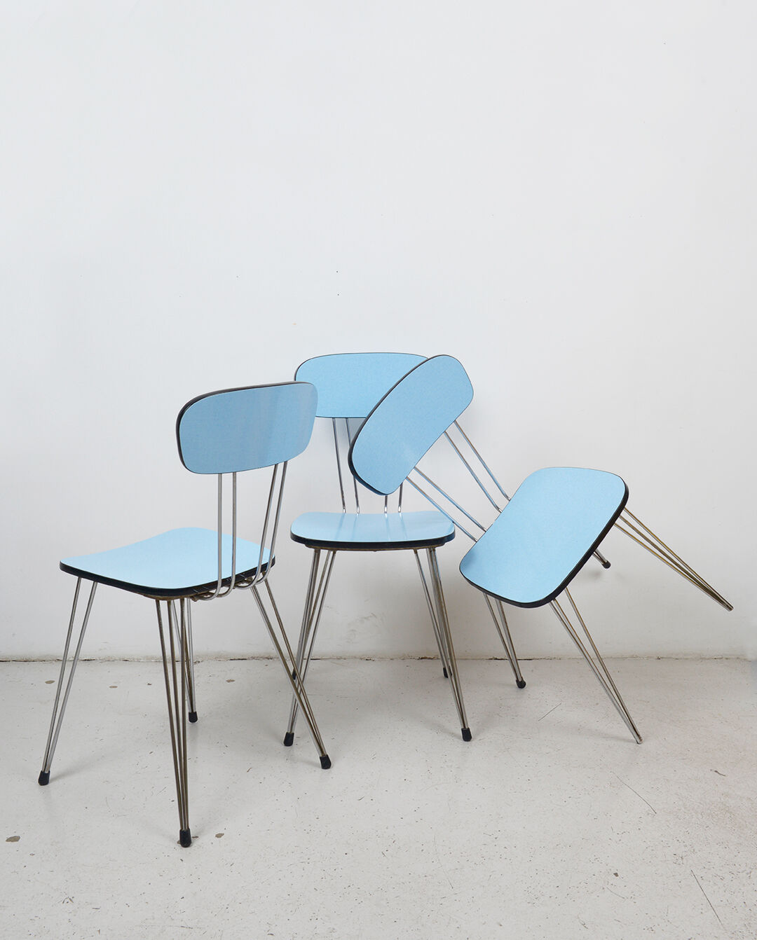 Formica chairs with eiffel legs