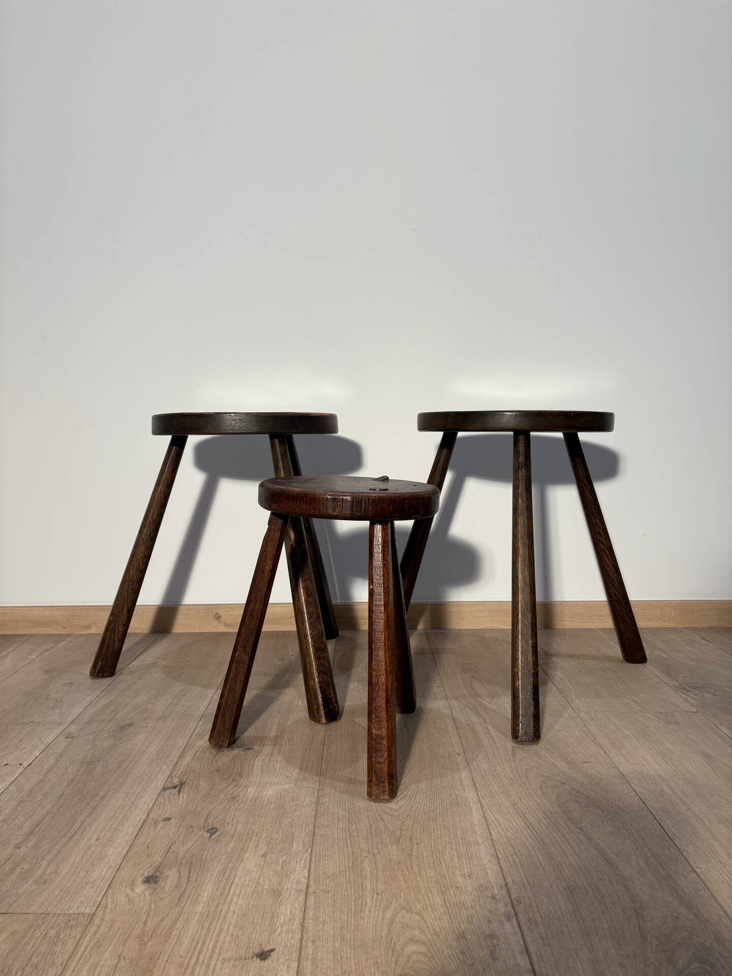 Farm stool in solid oak wood