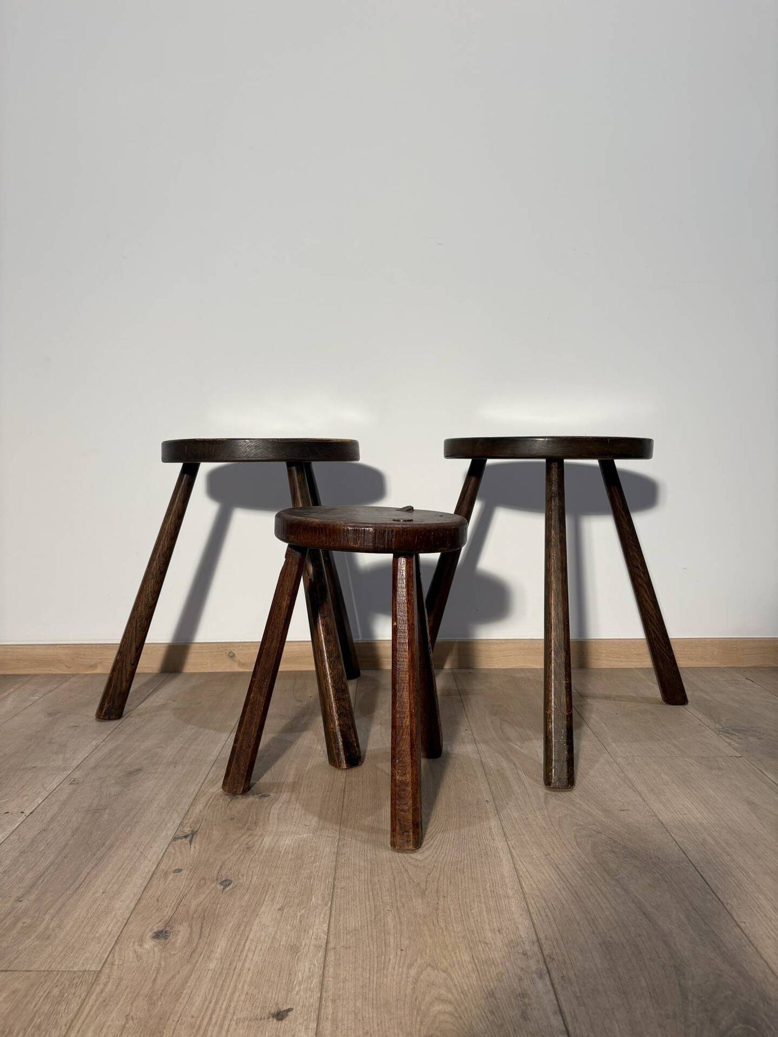 Farm stool in solid oak wood