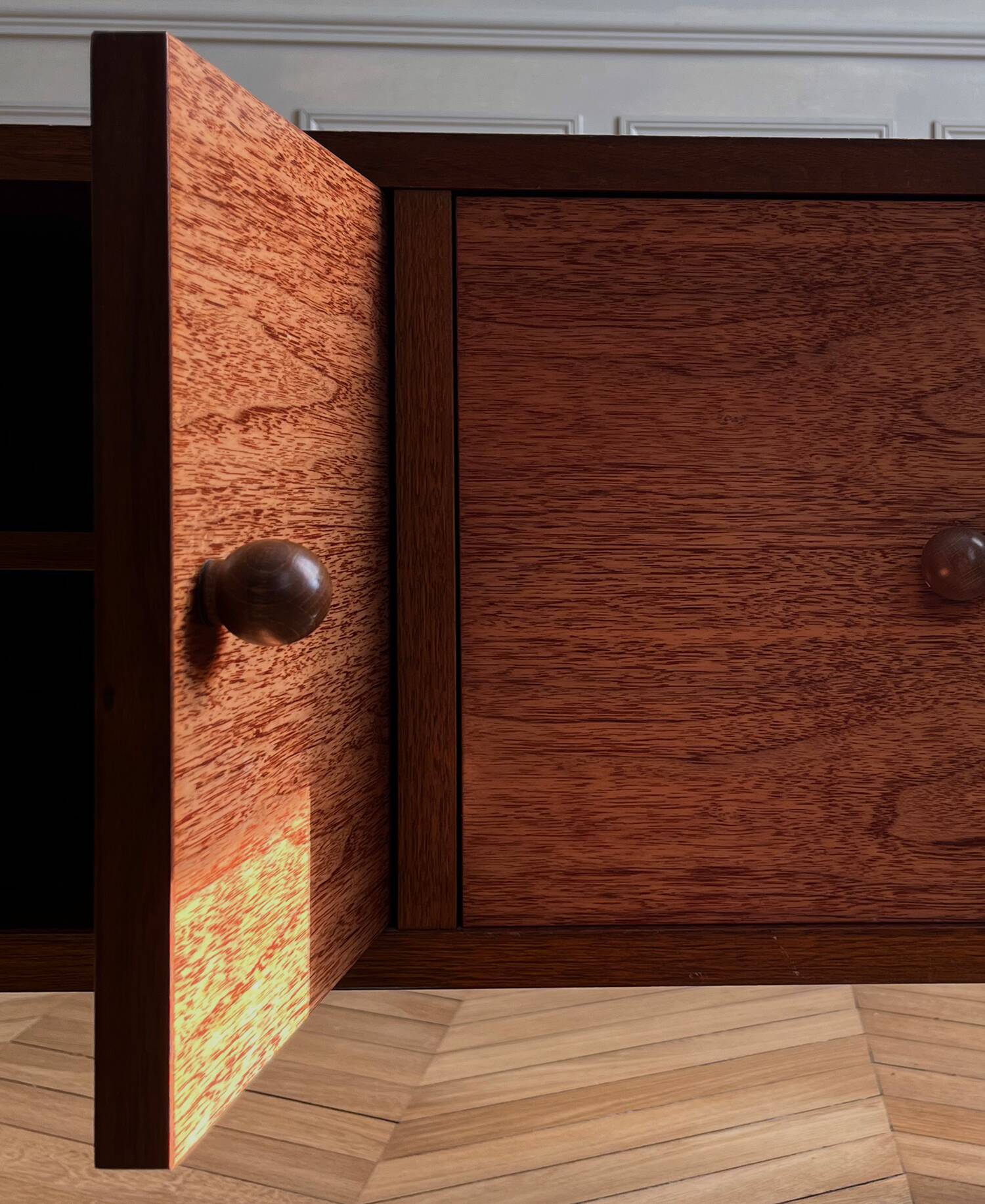 Cabinet enfilade moderniste
