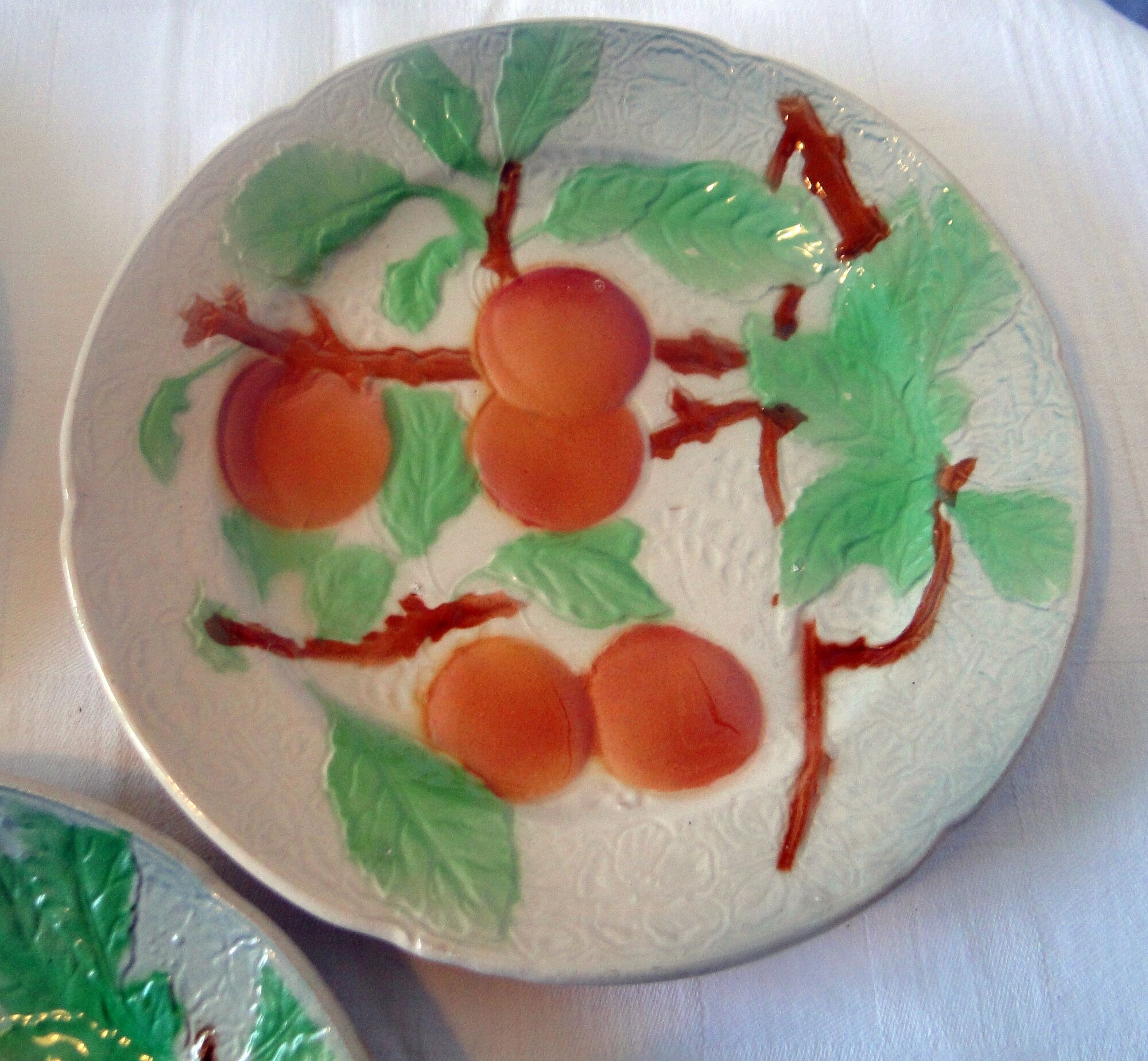 Lot 5 assiettes a dessert anciennes barbotine st clement decor peaches