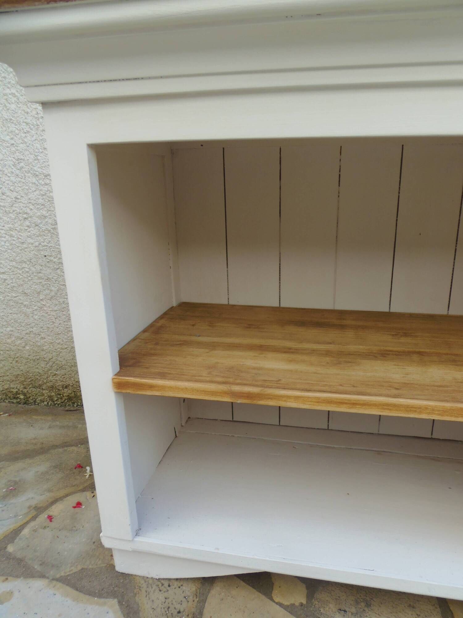 Craft furniture enhanced in pearl gray, shelves and top in raw wood.
