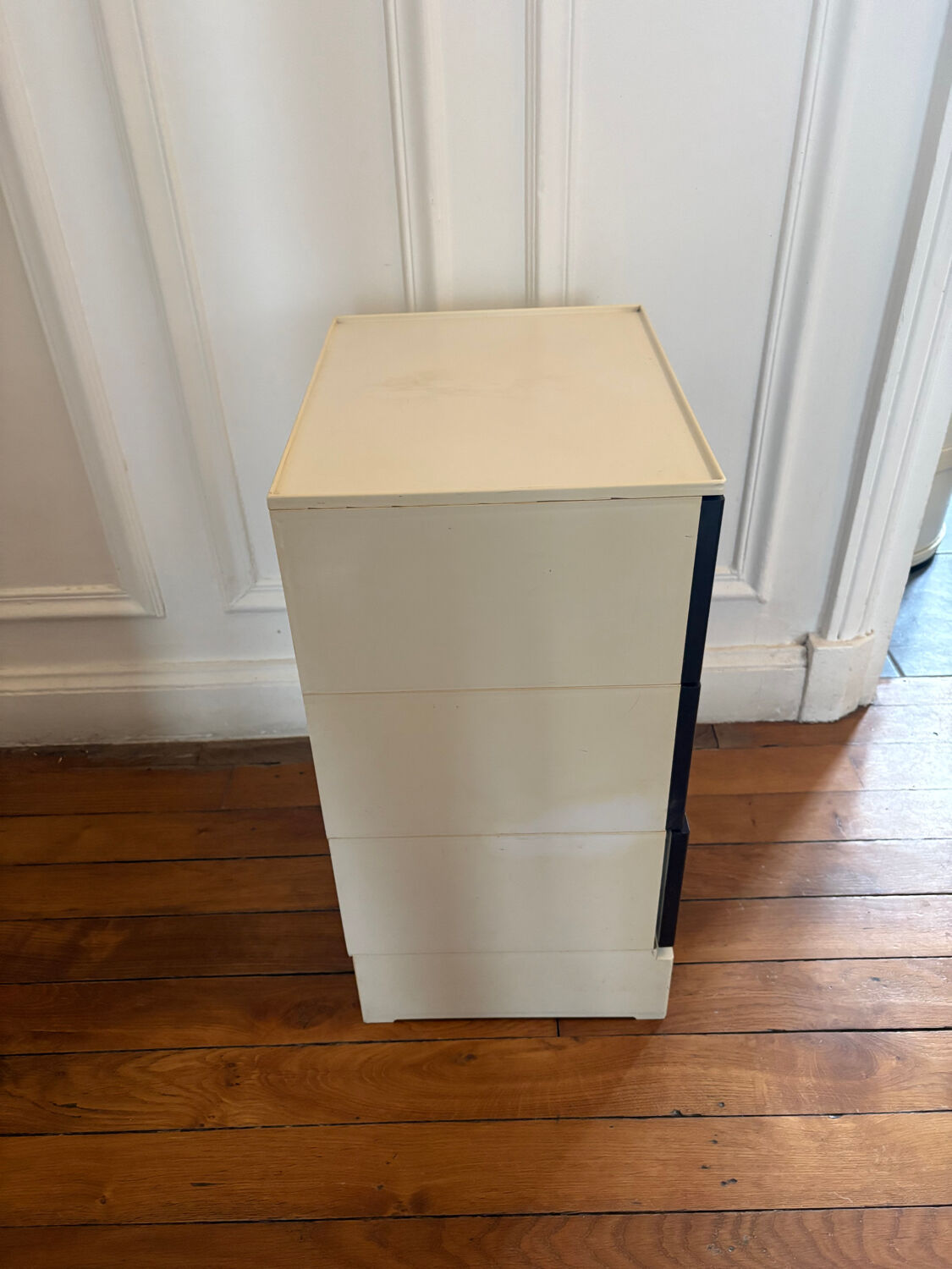 Bout de canapé ou bien table de chevet vintage 1970 Prisunic