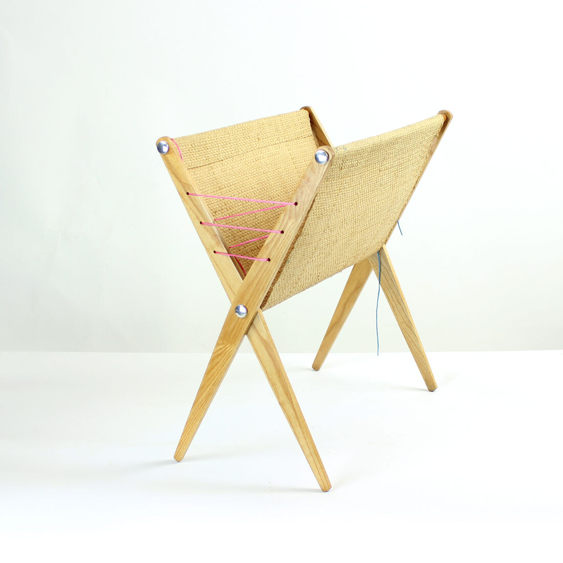 Porte-magazine en bois, Tchécoslovaquie Années 1960