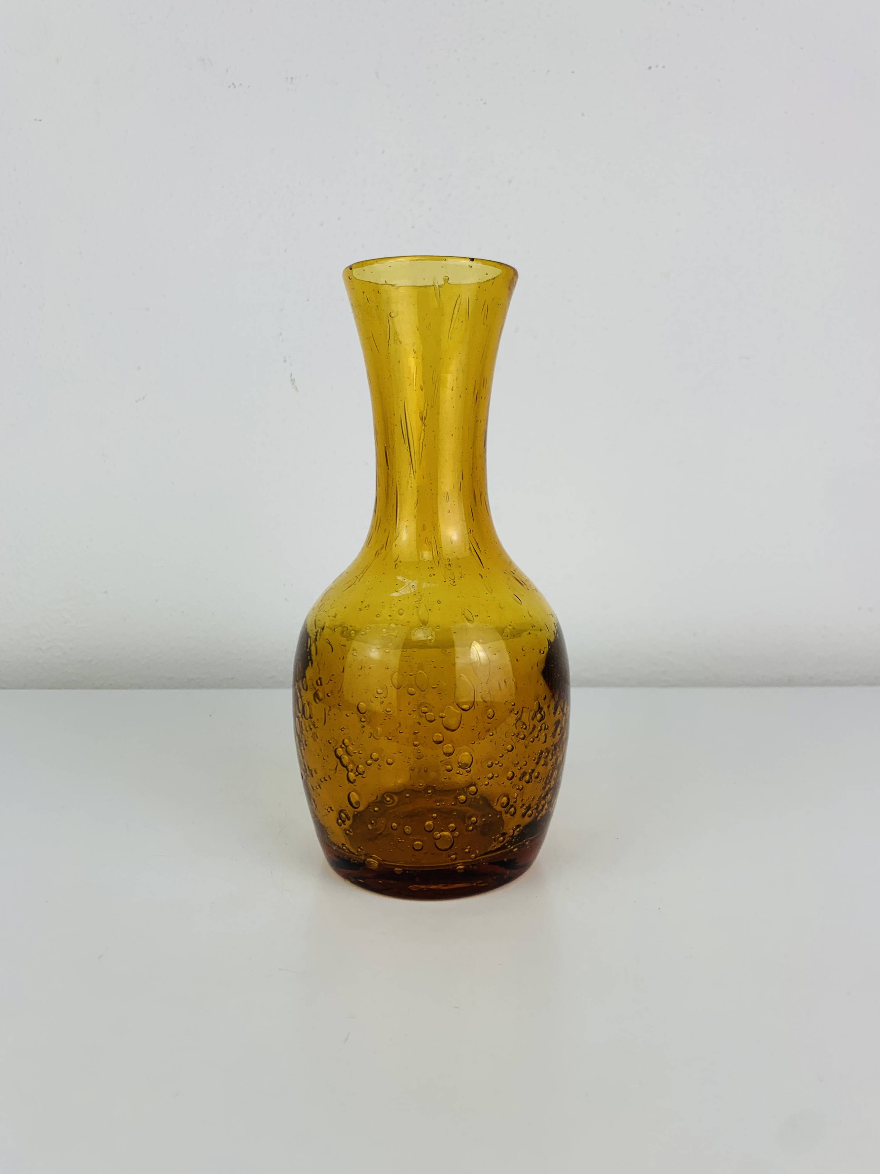 Vase verre bullé ambré vintage