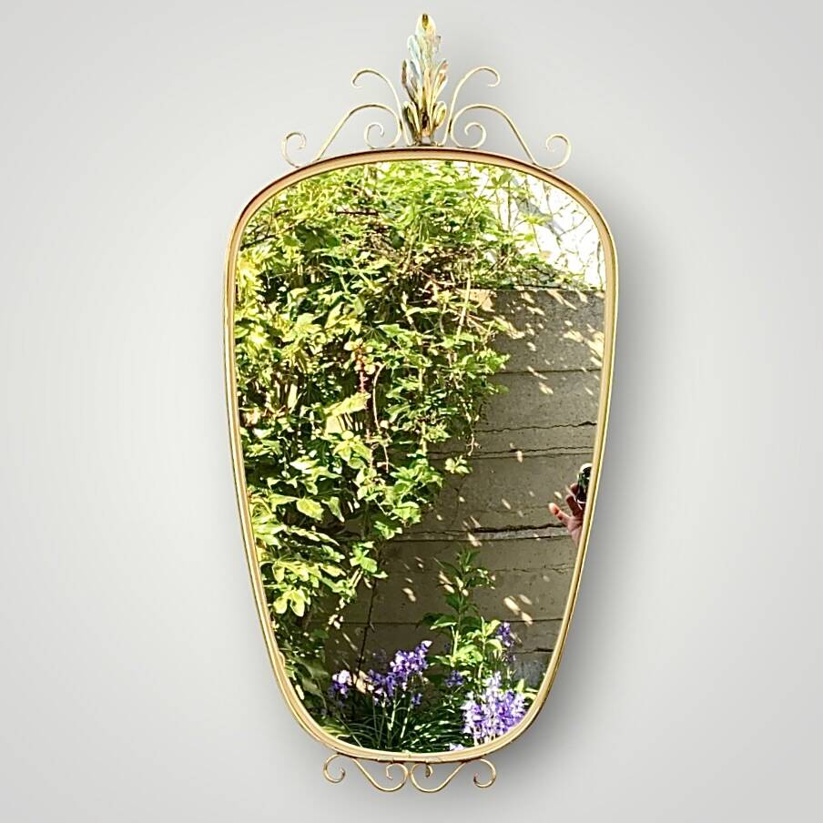 Antique wall mirror in gold metal – Free form –