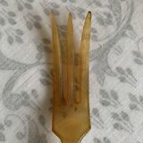 Salad servers in horn and chiseled metal 1920s