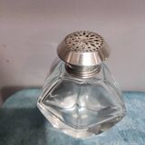 Saupoudreuse en cristal et en argent art déco