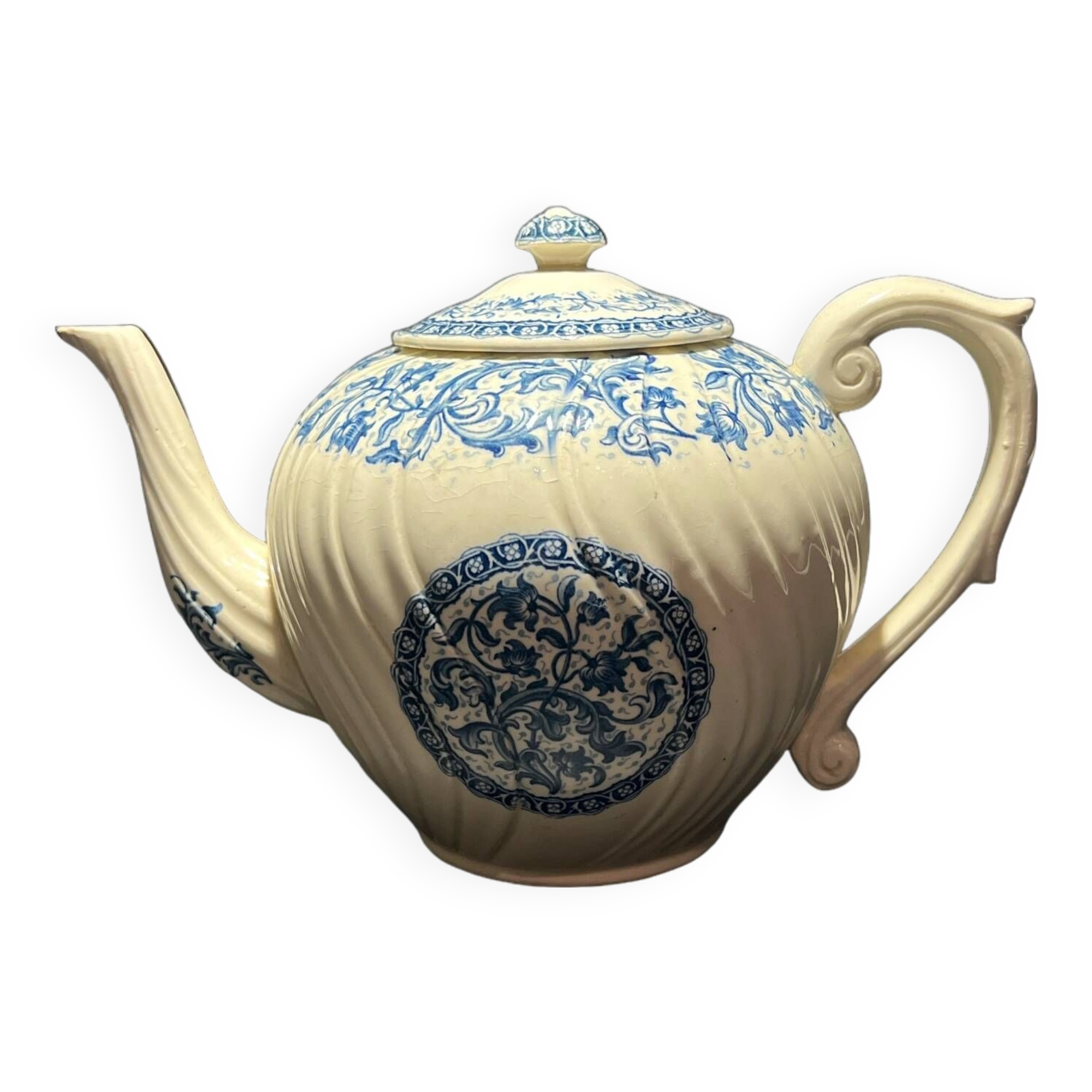 Gien porcelain teapot