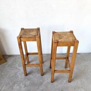 Pair of high stools in solid wood and woven straw Brutalist Style