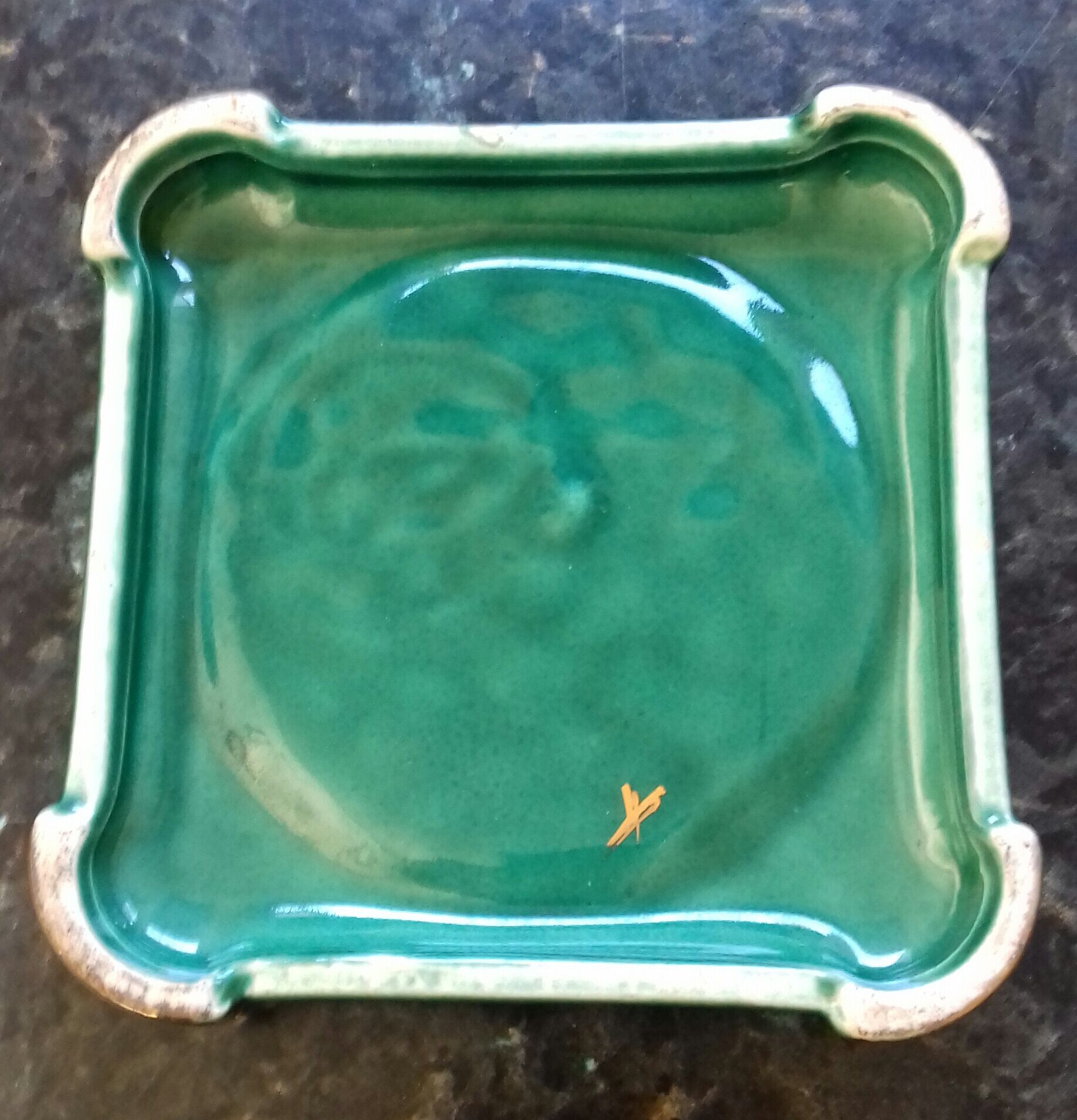 Set of sub-bottles and knife holder