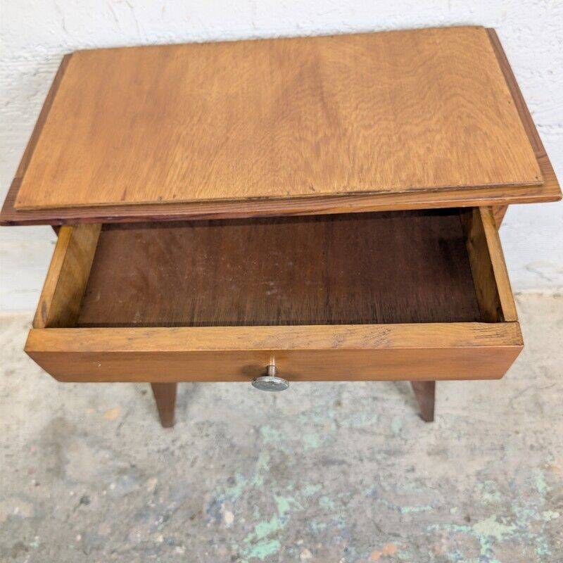 Table de chevet vintage aux pieds compas