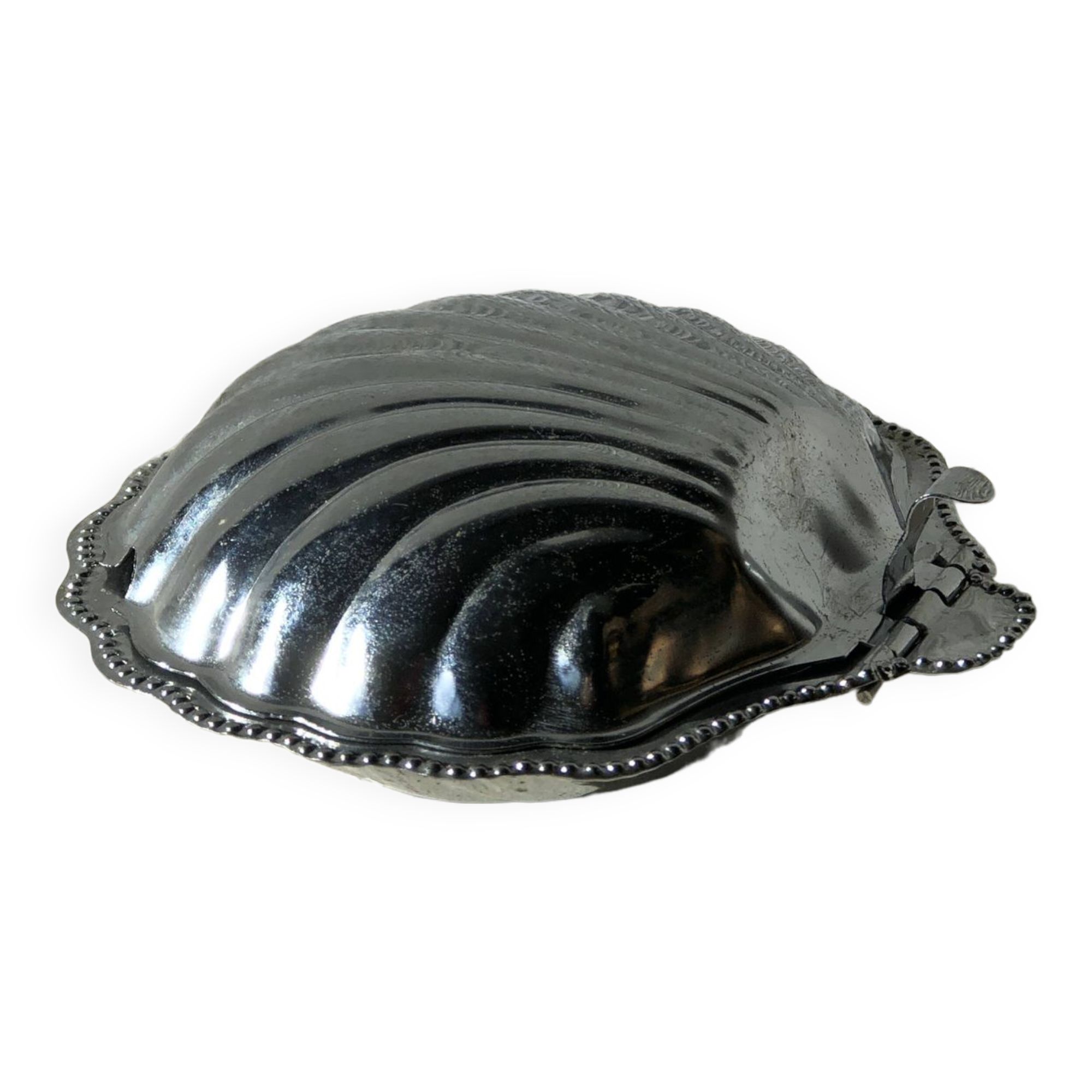 Shell butter dish