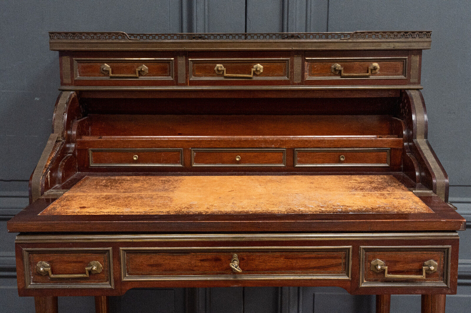 Mahogany cylinder desk nineteenth style Louis XVI red marble