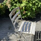 1830 period garden furniture: 1 iron table and 4 iron and wood chairs