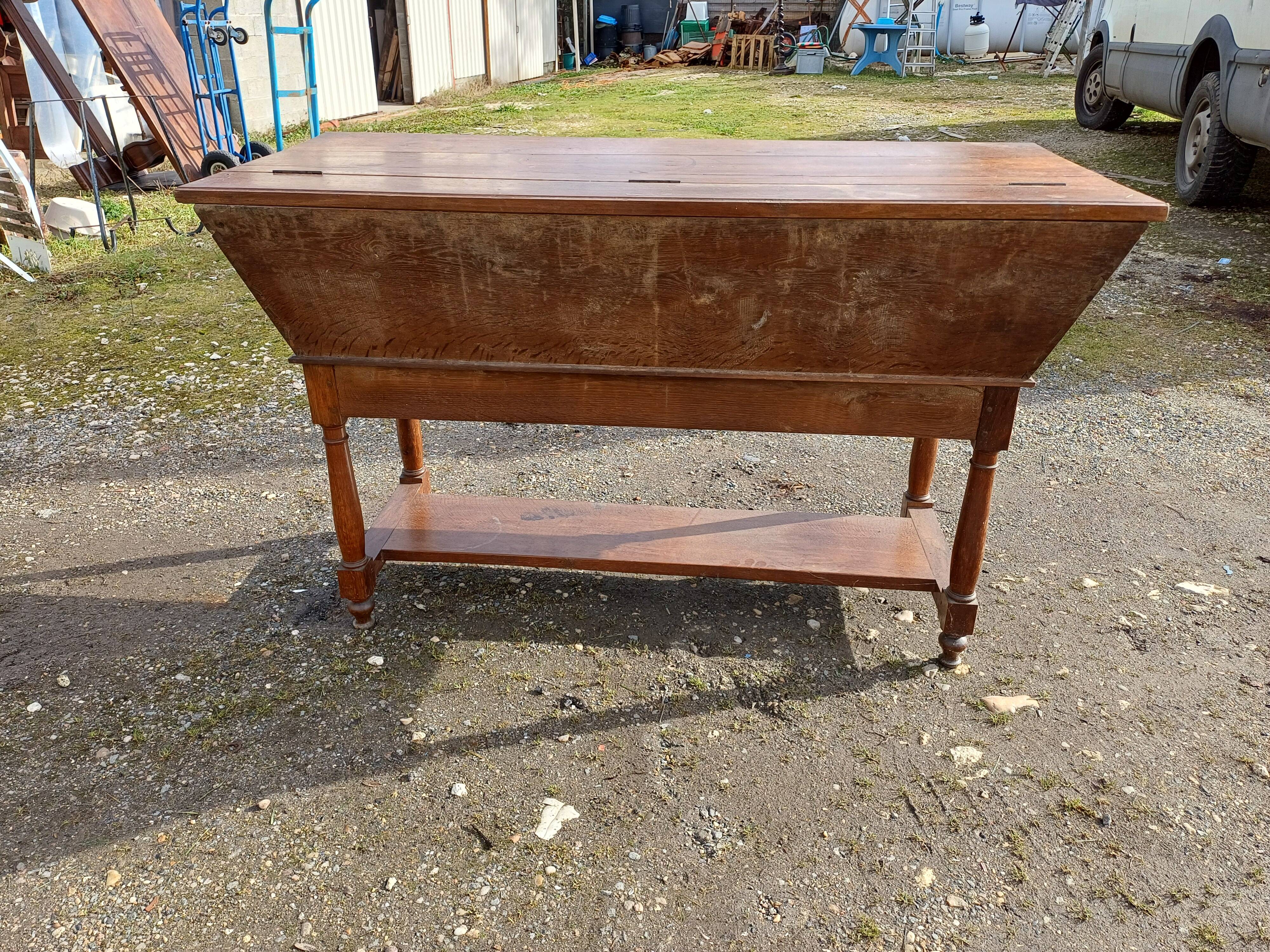 Provençal bread bin in oak 19th