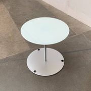 Table d'appoint de la série Drift allemande postmoderne par Walter Knoll, années 1990