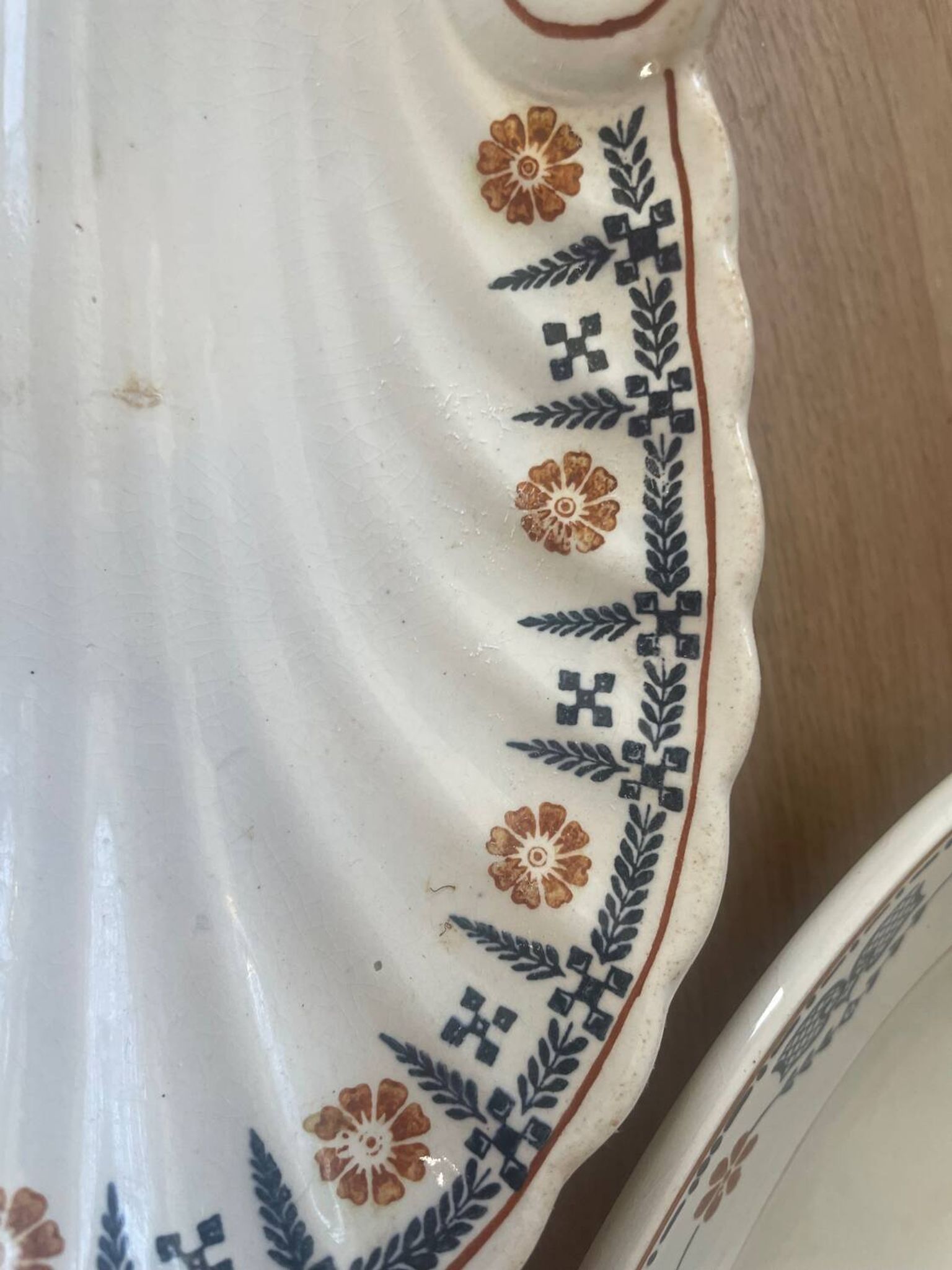 St Amand iron earth dishes