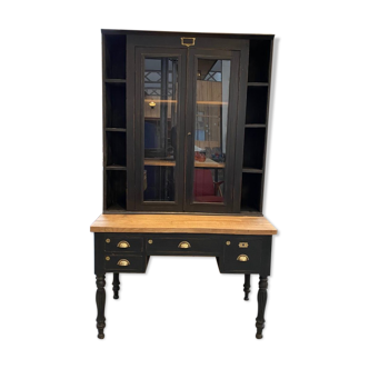 Bureau avec vitrine