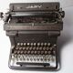 Machine à écrire Japy 1940