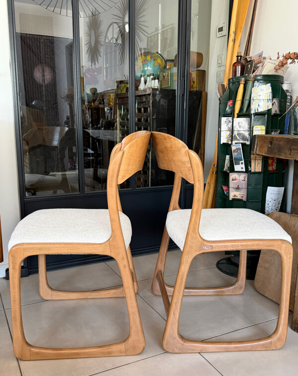 Ancienne paire de chaises Baumann traîneau vintage