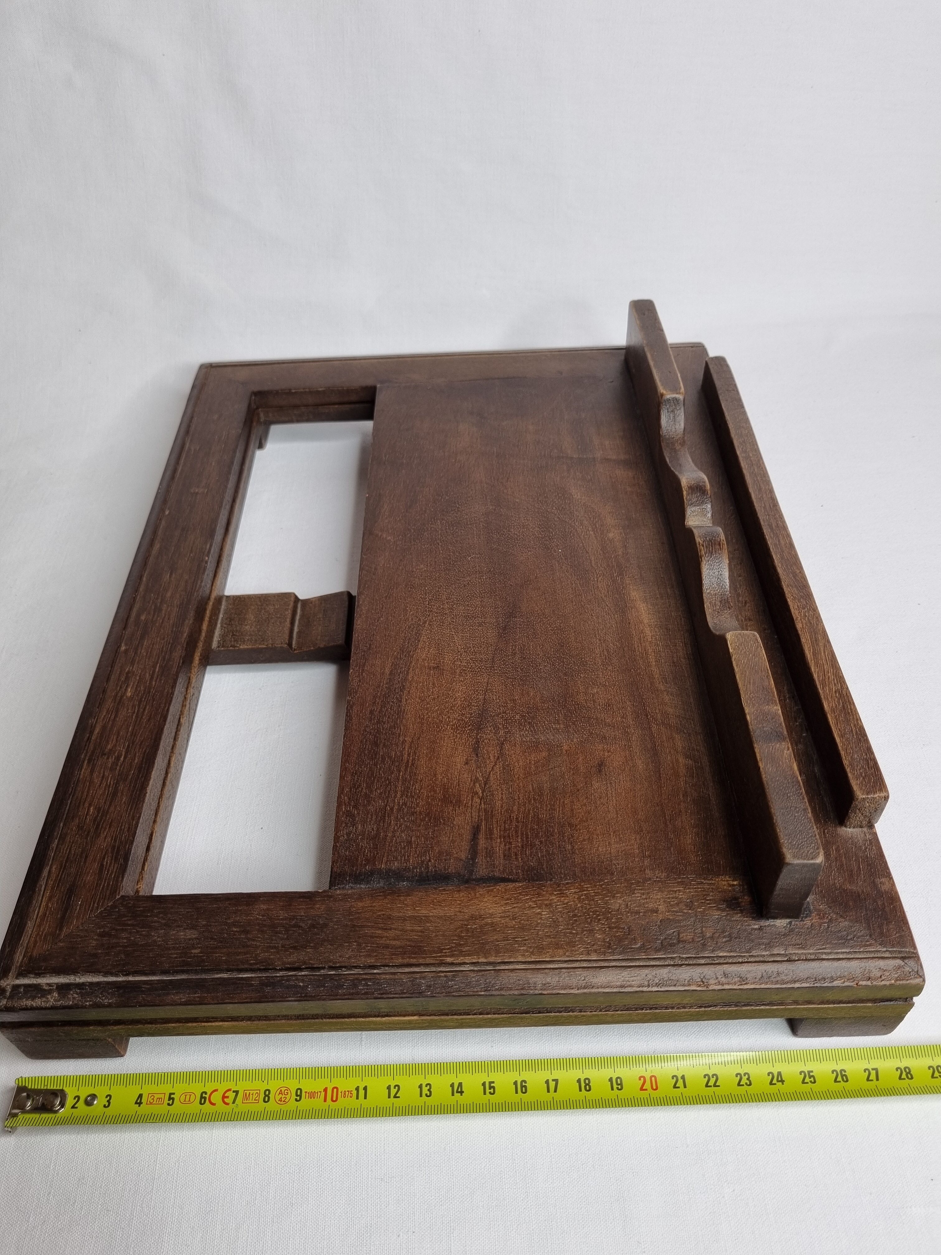 Solid wood reading desk, adjustable