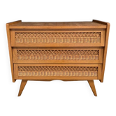 Commode en chêne clair et rotin avec pieds compas trois tiroirs 1960