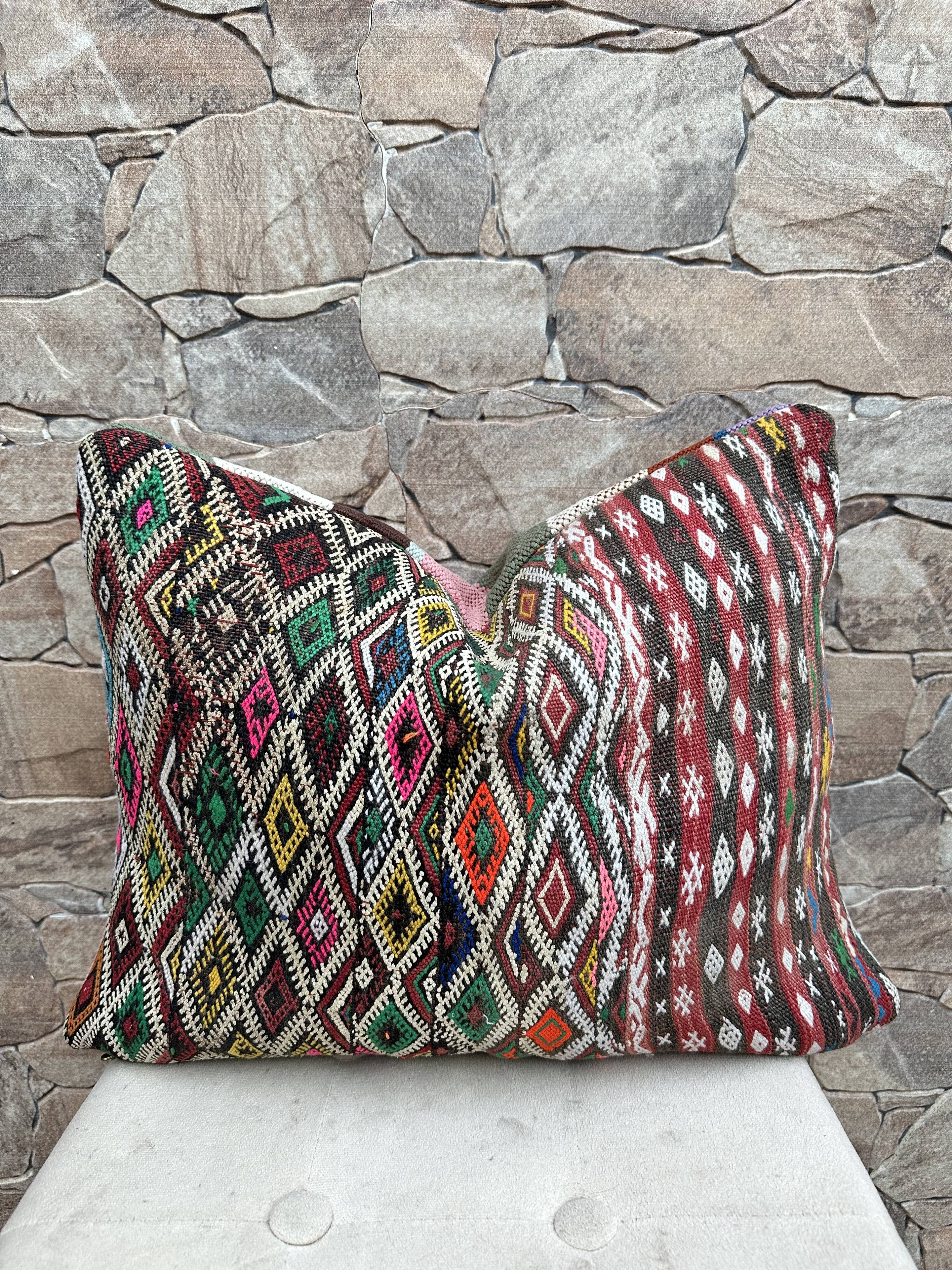 Vintage Moroccan Berber wool cushion cover
