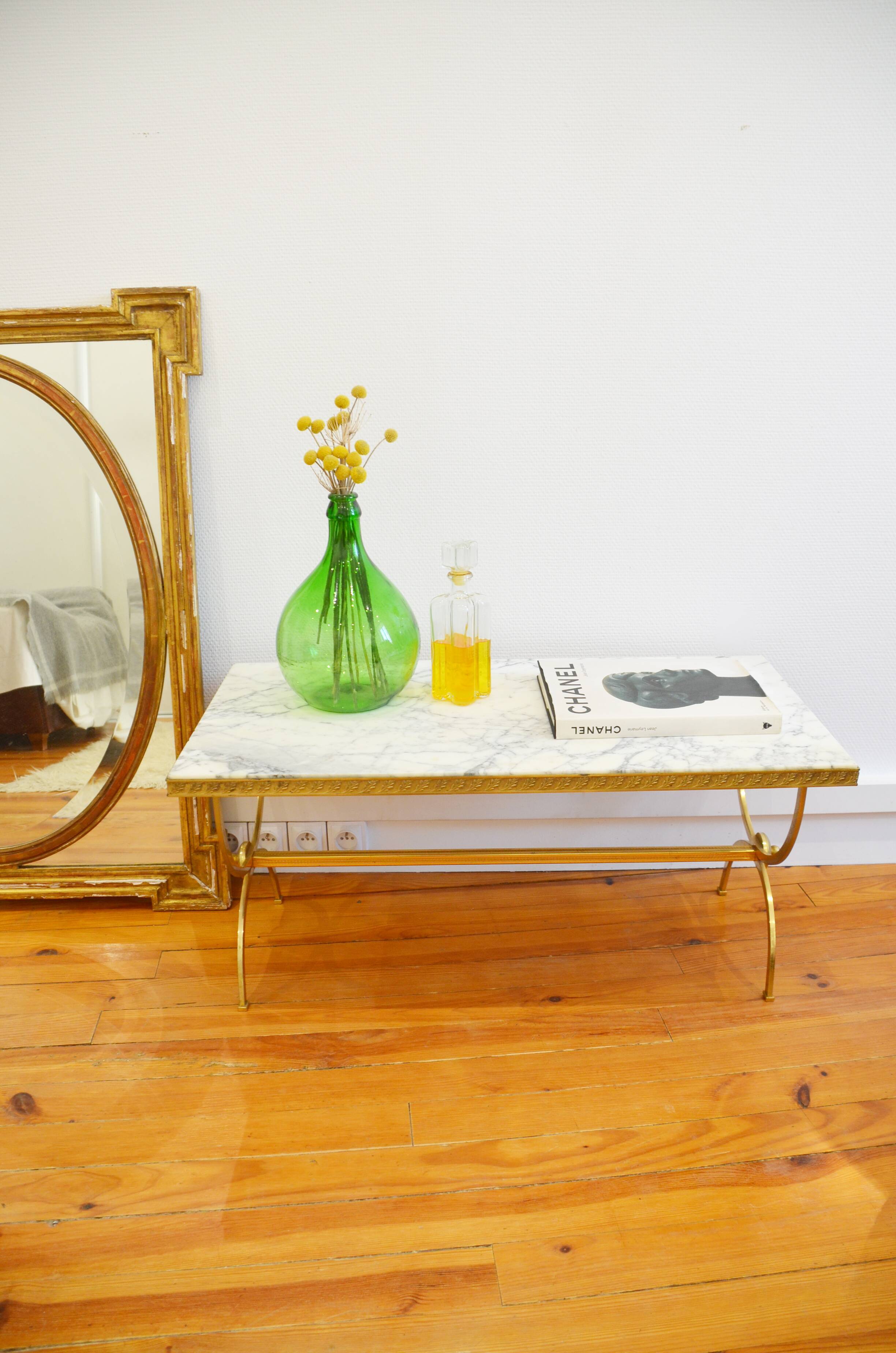 White marble coffee table vintage 60s