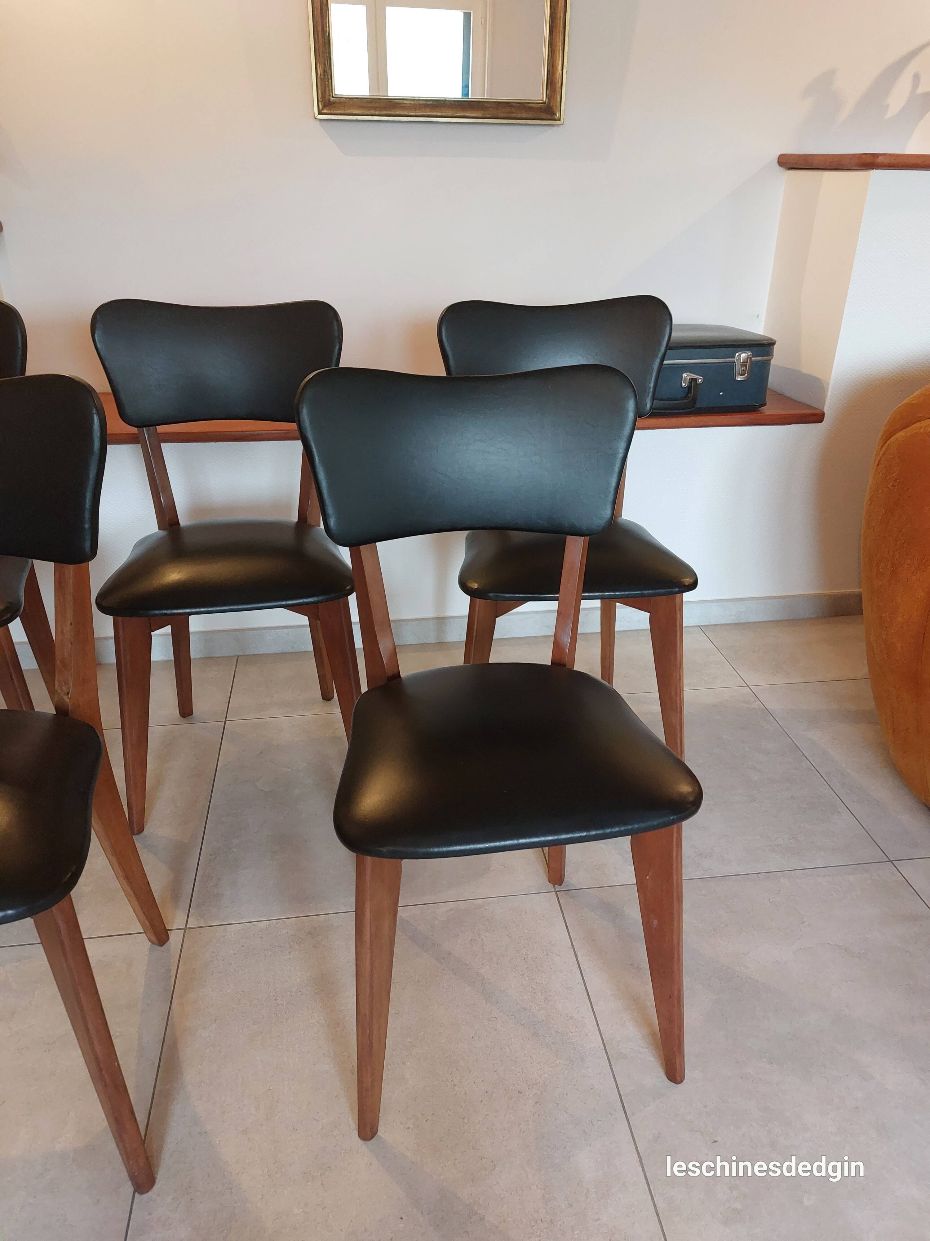 5 chairs in wood and black faux leather, Scandinavian style