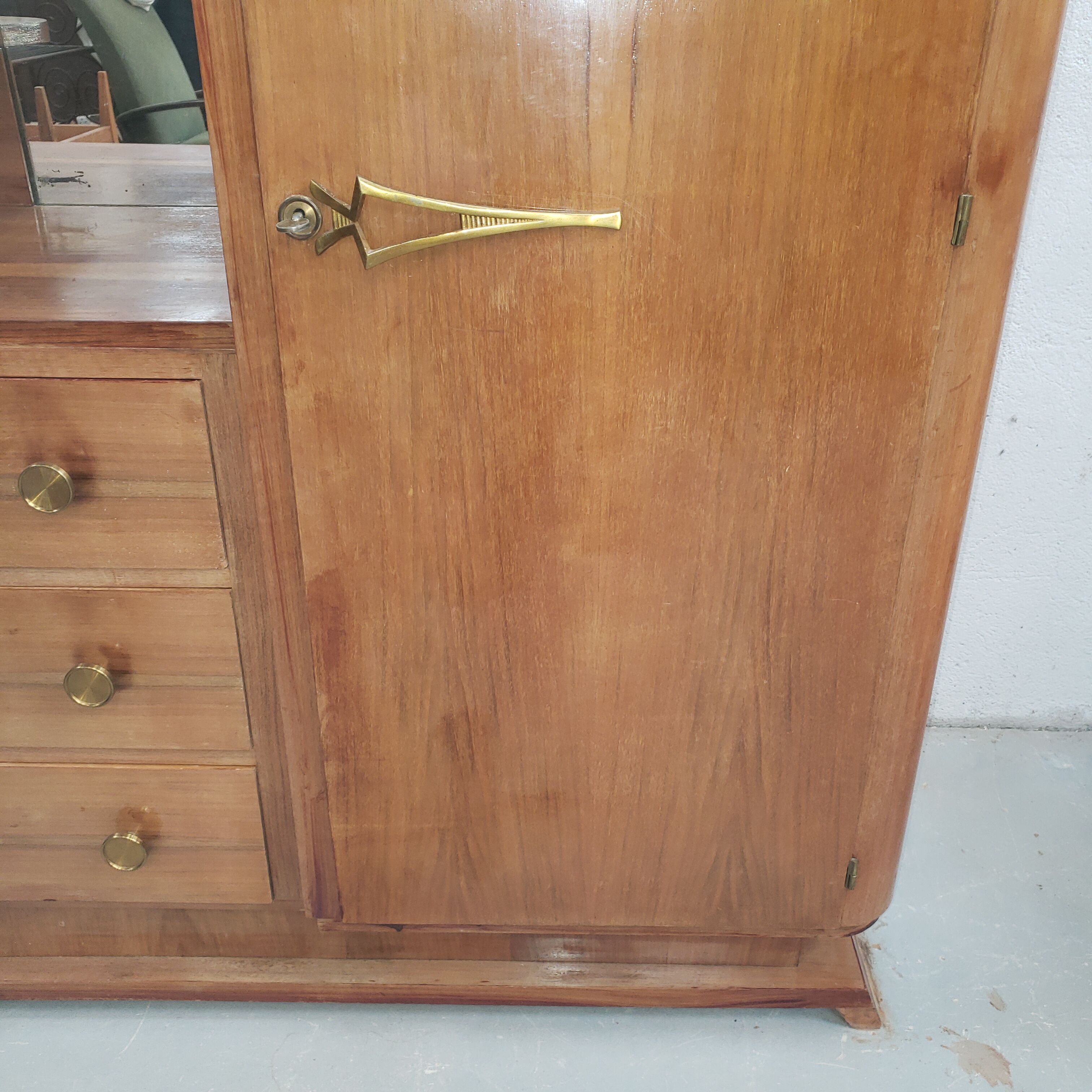 Commode armoire asymétrique Art Deco années 50 vintage