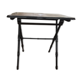 Folding table