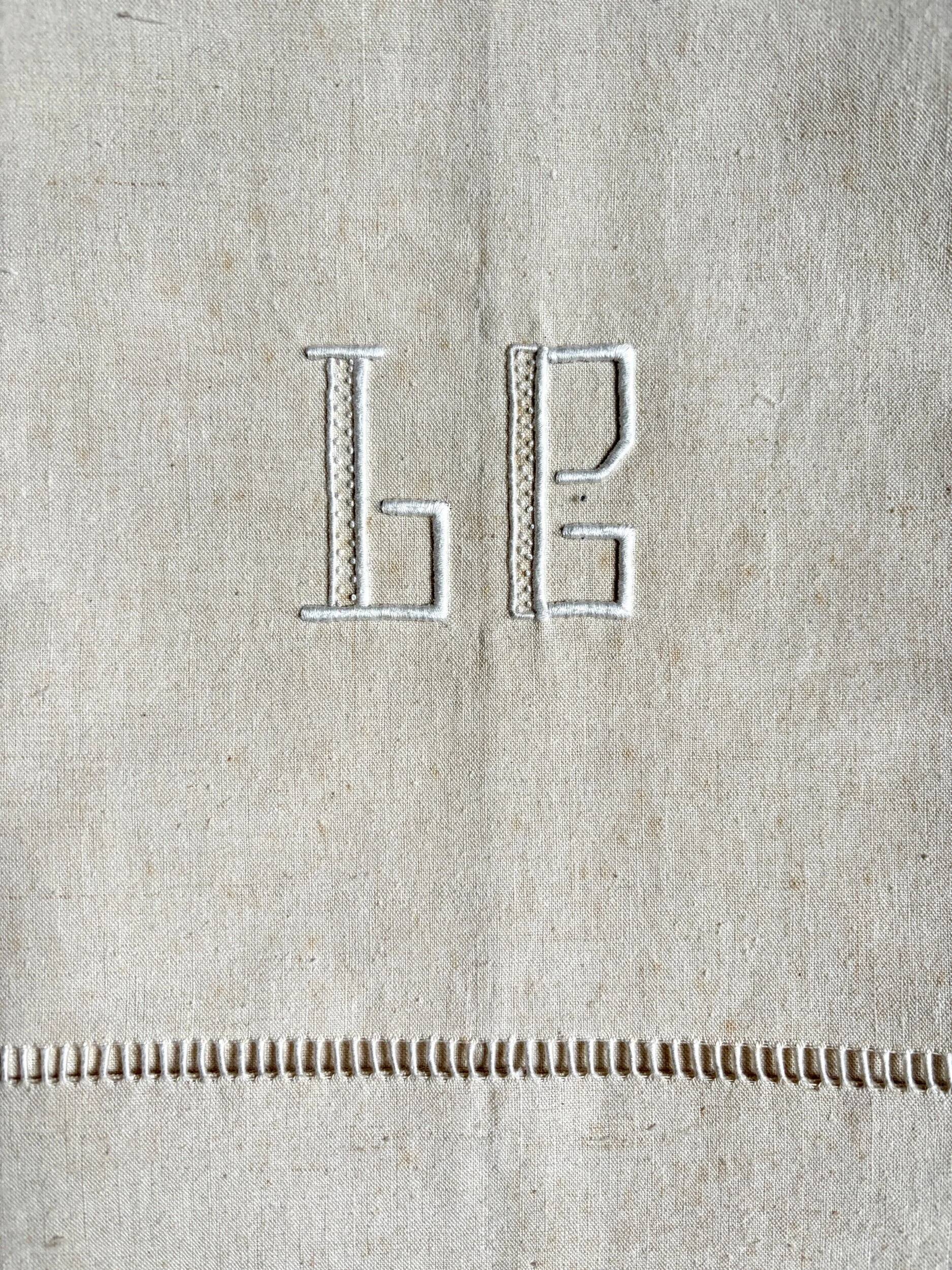 Linen-cotton cloth with Venetian openwork and monogram no. 3, 180 x 312 cm