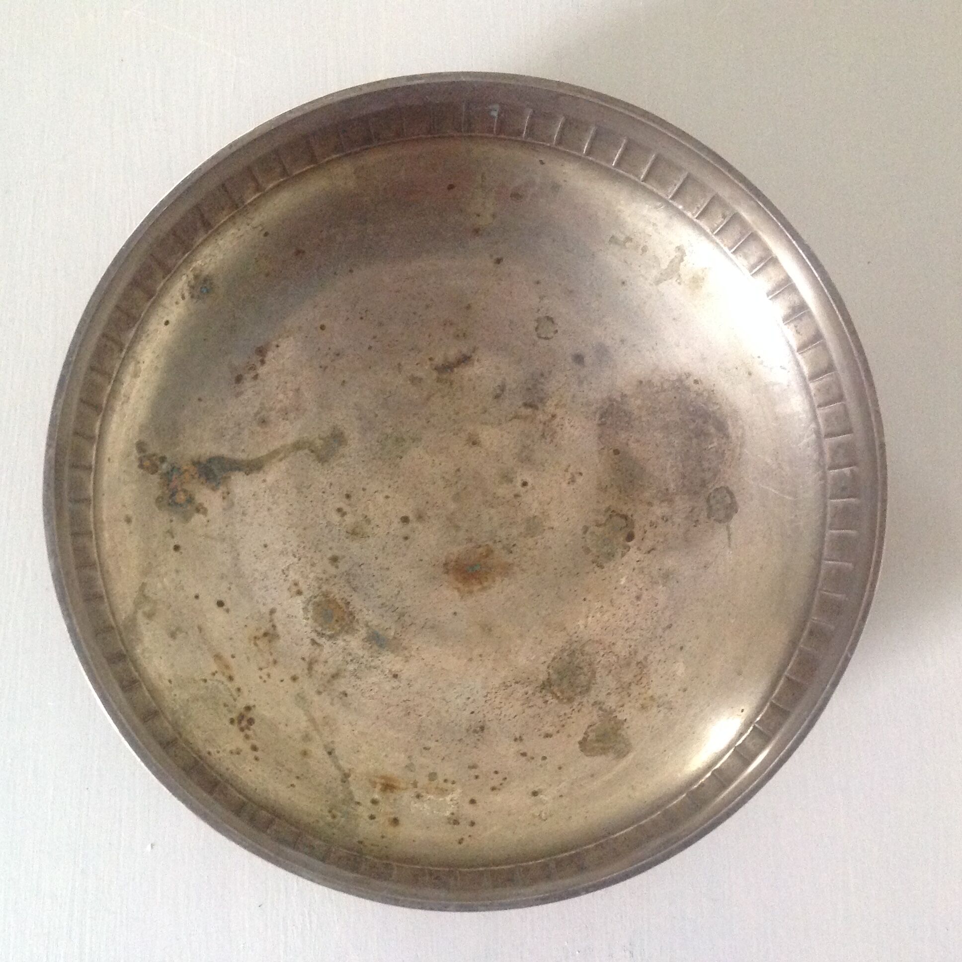 Silver metal compotier