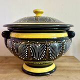 Quimper earthenware soup tureen - HB Henriot