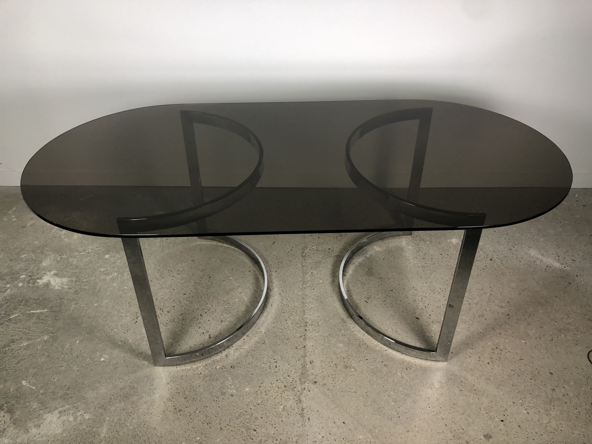 Oval table design hemicylindrical 70's in the taste of Paul Le Geard