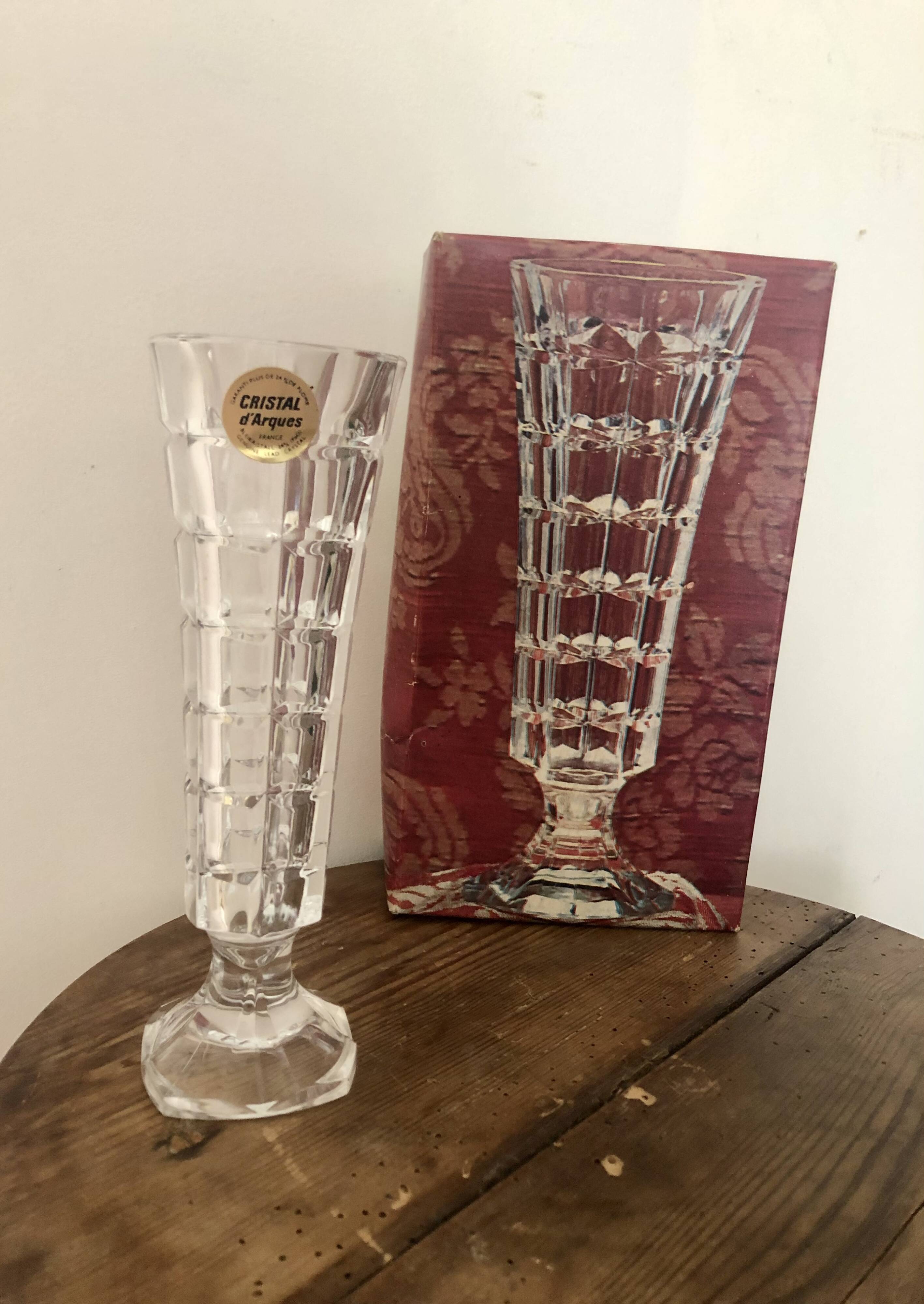 Vintage soliflor vase in Arques crystal, new in box