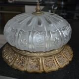 Ceiling light in brass and chiseled glass
