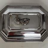 Dish in silver metal