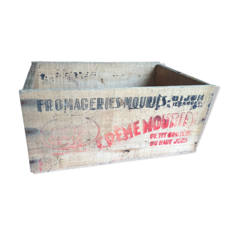 Old wooden cheese Mouriès Dijon