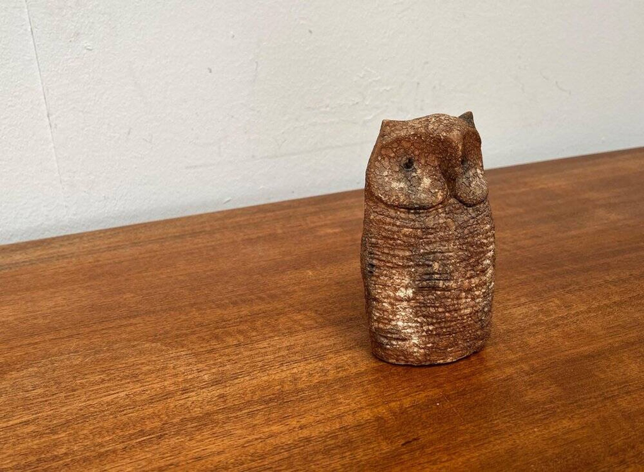 Owl sculpture in Italian pottery from the mid-century by Aldo Londi for Bitossi, 1960s.