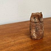 Owl sculpture in Italian pottery from the mid-century by Aldo Londi for Bitossi, 1960s.