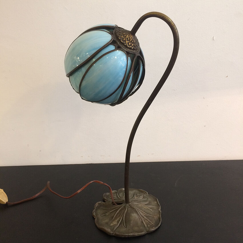Art deco lamp bronze foot, blue glass flower globe
