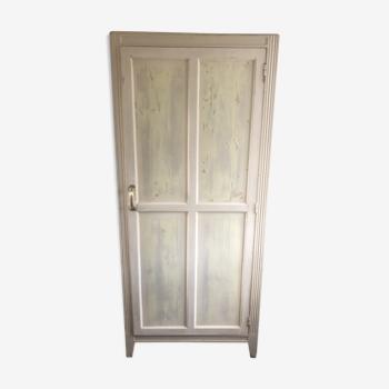 Armoire parisienne