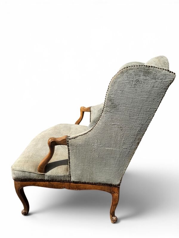 Fauteuil bergère d’époque Louis XV – chêne clair et velours