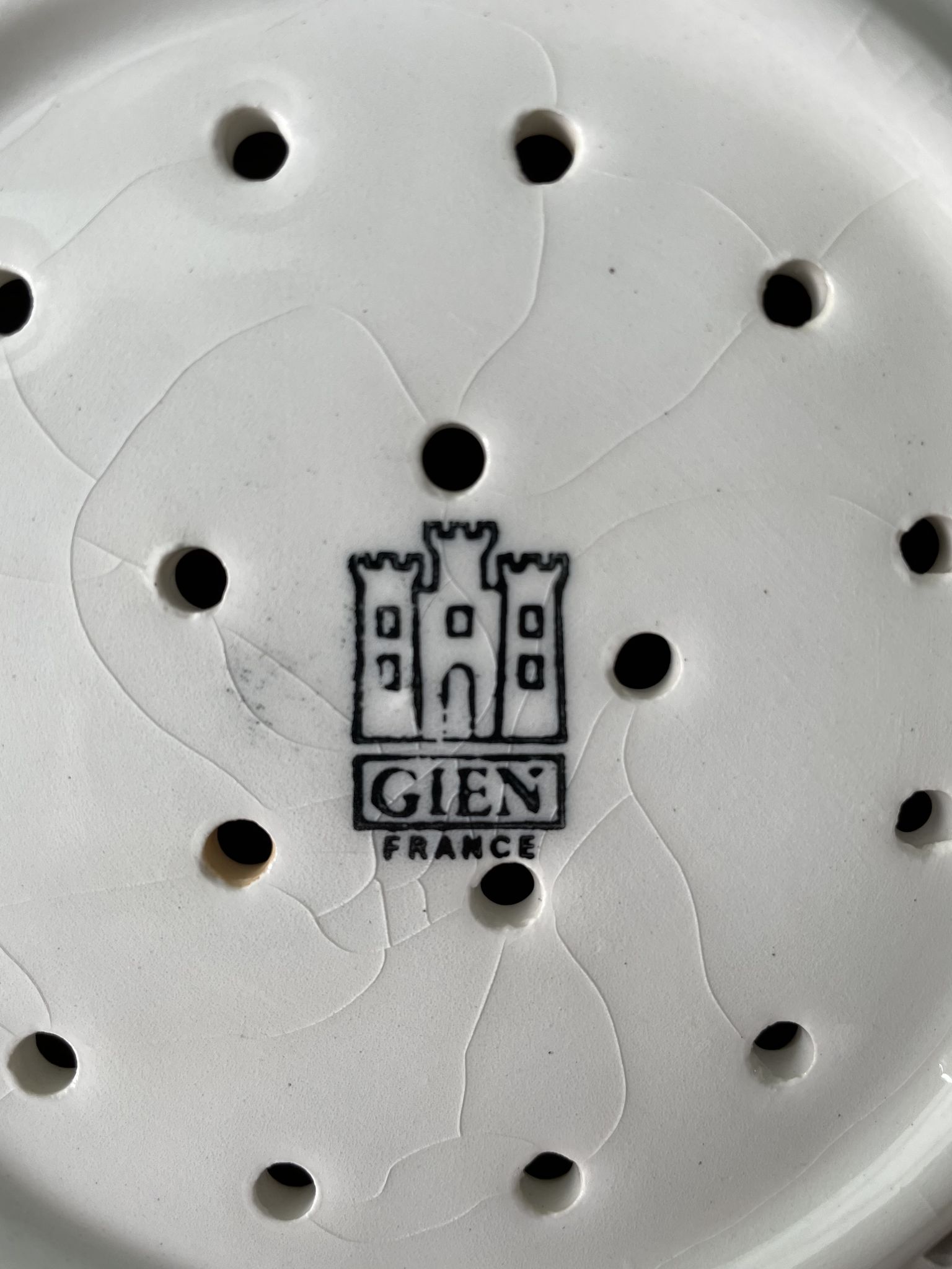 Vintage drip dish in Gien porcelain