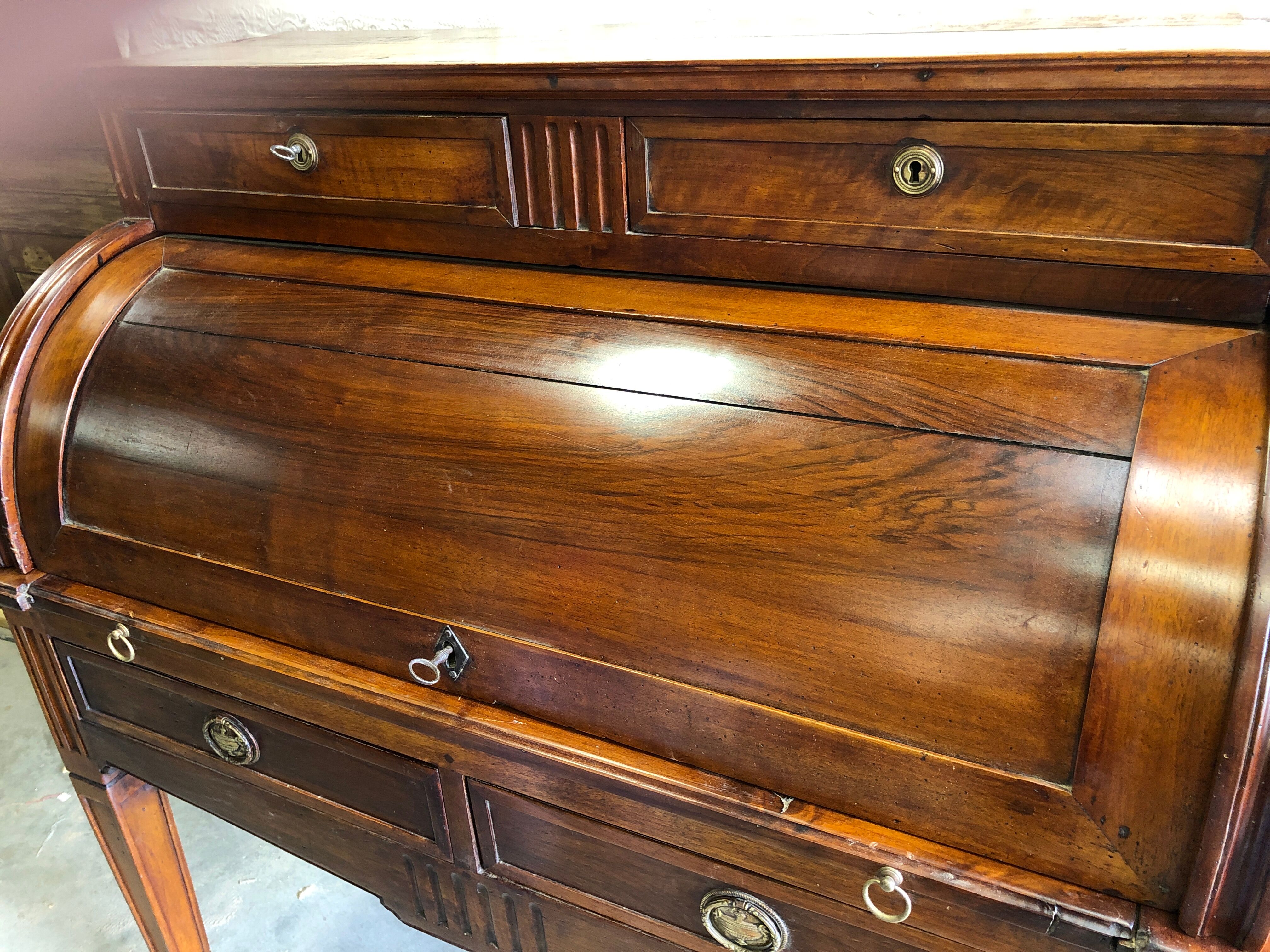Bureau cylindre époque Louis XVI
